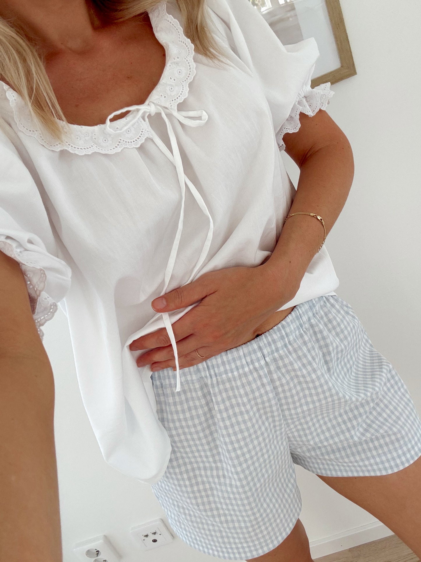 Ella blouse- digital sewing pattern (FREE pattern included)